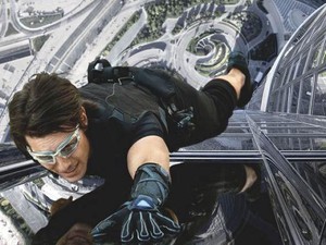 Những pha hành động điên rồ của Tom Cruise trong "Điệp vụ bất khả thi"