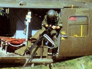 Điểm "cận kề cái chết" trên trực thăng UH-1 của Mỹ khi tham chiến ở Việt Nam