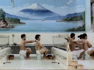 Nhà tắm khỏa thân tập thể ở Nhật mở lớp học để hút khách
