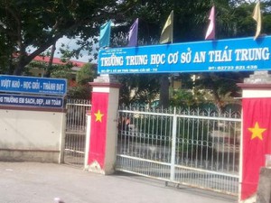 Ẩu đả trước cổng trường THCS, 1 thiếu niên tử vong