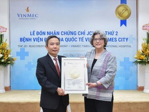 Vinmec Times City nhận chứng chỉ chất lượng quốc tế JCI lần thứ 2