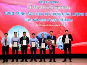 Tổ hợp khách sạn Sheraton Grand Đà Nẵng Resort đạt huy chương vàng giải 