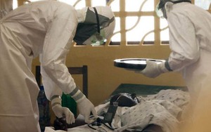 Cục trưởng Y tế Dự phòng: “Dịch Ebola tăng kinh khủng“