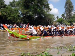 Lò luyện đua ghe ngo ở chùa Nha Si Cũ