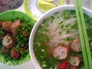 Đậm đà tô bún chả cá Nha Trang