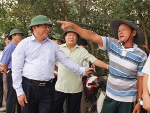 Nạo vét luồng lạch Cửa Việt: Lãnh đạo huyện tố chủ đầu tư "đi đêm"?