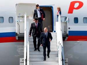 Đưa máy bay chuyên chở Putin qua không phận NATO, Nga có ý gì?