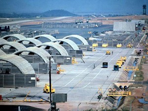 Sân bay Phù Cát thời chiến tranh Việt Nam trông như thế nào?