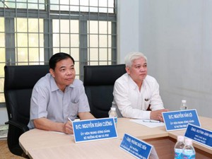 Bộ trưởng Nguyễn Xuân Cường thăm chuỗi sản xuất thịt gà xuất khẩu của CPV tại Bình Phước