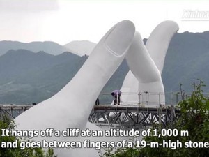 Không chỉ ở Việt Nam, Trung Quốc cũng có cầu bàn tay khổng lồ