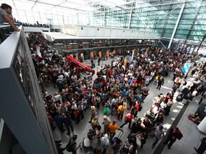 130 chuyến bay bị huỷ ở Đức bởi một hành khách