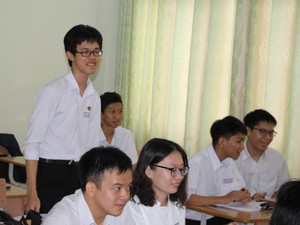 Cậu học sinh vùng sâu đưa cầu truyền hình về Đắk Lắk: "Em chỉ học bài khi thích"