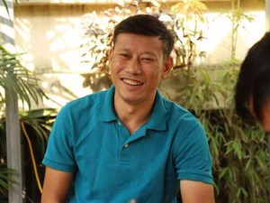 Cựu tuyển thủ Thạch Bảo Khanh “đãi cát tìm vàng” cùng Dream Football