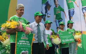 MILO tài trợ dụng cụ thể thao học đường cho 10 trường tại TP.HCM