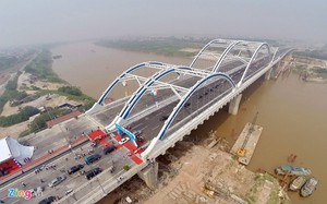 Thông xe cầu vòm thép nghìn tỷ đầu tiên ở Việt Nam