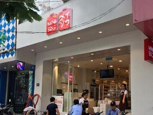 “Nếu Miniso là hàng Trung Quốc, thì iPhone cũng thế?!