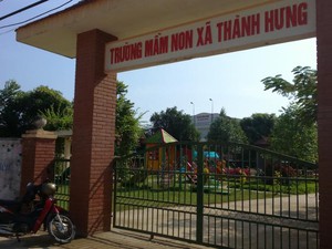 Thanh Hóa: Phản đối xây trạm BTS, hàng trăm phụ huynh cho con nghỉ học