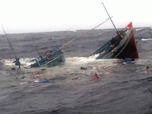Bảo hiểm Bảo Minh &quot;kì kèo&quot; mức bồi thường tàu cá bị chìm của ngư dân