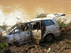 Đi kiểm tra lũ, hai cán bộ Biên phòng bị nước cuốn trôi, mất tích