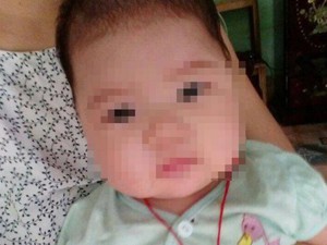 Bé gái 5 tháng tuổi tử vong bất thường, gia đình tố bác sĩ tắc trách
