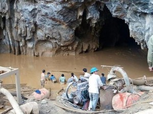 Tìm thấy thi thể cuối cùng trong vụ sập hầm vàng tại Hòa Bình