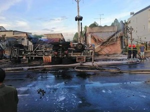 Khởi tố vụ án xe bồn tạo “quả cầu lửa” khiến 6 người chết cháy ở Bình Phước
