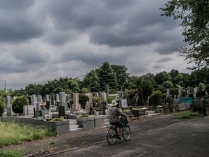 Lo ngại tăng thuế, người dân tranh nhau mua đất… nghĩa trang chuẩn bị khi qua đời