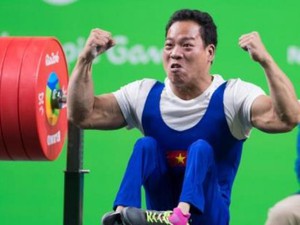 Nhà vô địch Paralympic Lê Văn Công: Điều phi thường giữa đời thường