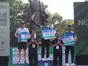 Hơn 7000 vận động viên tham gia tranh tài tại VPBank Hanoi Marathon 2019
