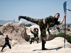 Bí ẩn sức mạnh đội đặc nhiệm nữ Ninja sát thủ của Iran