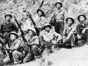 KHÓ TIN: Ngày thành lập, Quân đội Việt Nam chỉ có... 34 khẩu súng