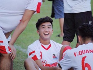 Tiền đạo "hotboy" rời U23 Việt Nam về quê... đi nghĩa vụ quân sự?