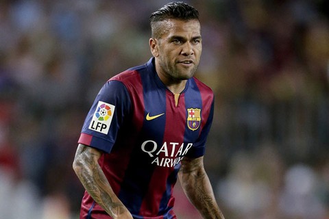 Dani Alves nói về tham vọng nếu ở lại PSG