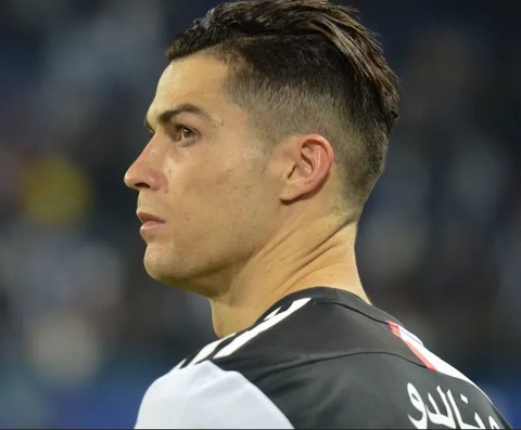 Cristiano Ronaldo nói gì về việc theo nghiệp HLV bóng đá?