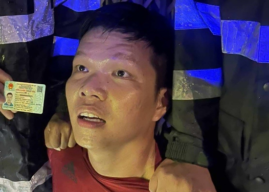 Nghi phạm bắt cóc con của bạn ở Long An, đòi tiền chuộc 2 tỷ đồng có thể bị xử lý thế nào? - Ảnh 1.