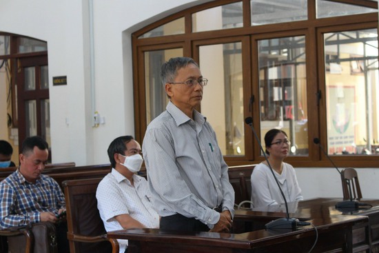 Cựu giám đốc Ngân hàng Nhà nước tại Đồng Nai nhận án 7 năm tù vì gây &quot;thất thoát&quot; 1.350 tỷ đồng - Ảnh 1.
