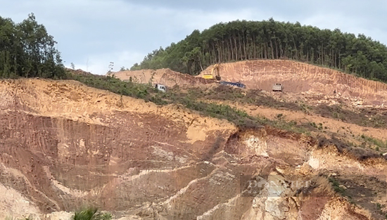 Quảng Ngãi: Công ty Việt Đức có coi thường pháp luật khi khai thác đất tại mỏ Tịnh Thiện?  - Ảnh 4.