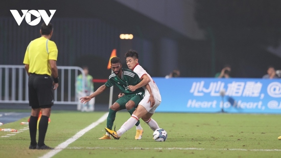 Olympic Việt Nam bị loại sớm tại ASIAD 19: Câu chuyện của đẳng cấp - Ảnh 3.