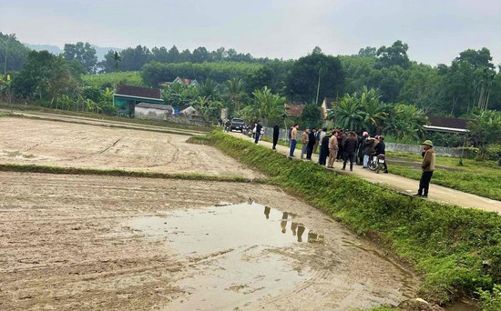 Truy bắt kẻ vừa đi tù về đâm vợ và mẹ vợ tử vong- Ảnh 1.