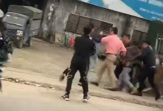 Bắt nghi phạm cầm dao cướp ngân hàng ở Nghệ An- Ảnh 1.
