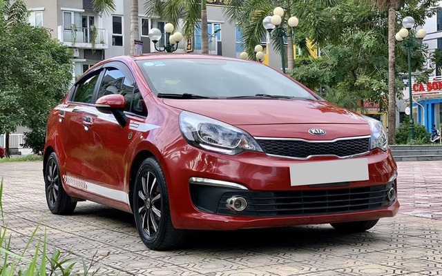 Hình ảnh chi tiết Kia Rio Hatchback 2015