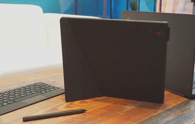 Lenovo ra mắt laptop ThinkPad X1 Fold màn hình gập đầu tiên trên thế giới - Ảnh 4.