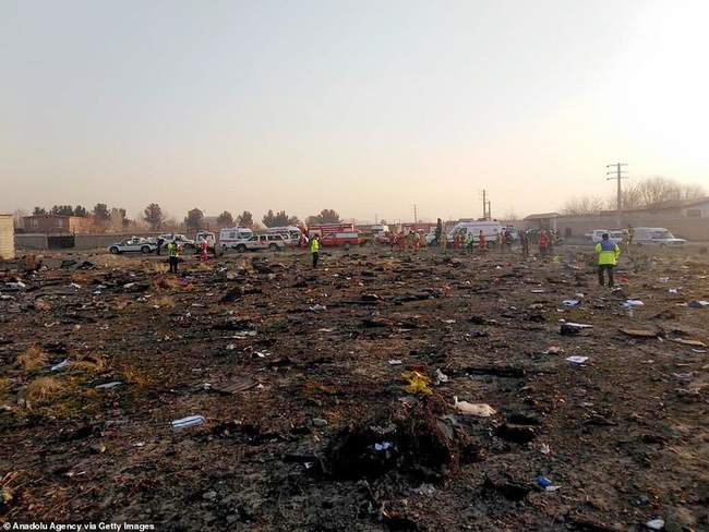 Máy bay rơi ở Iran khiến 176 người thiệt mạng: Boeing lại lao đao - Ảnh 3.
