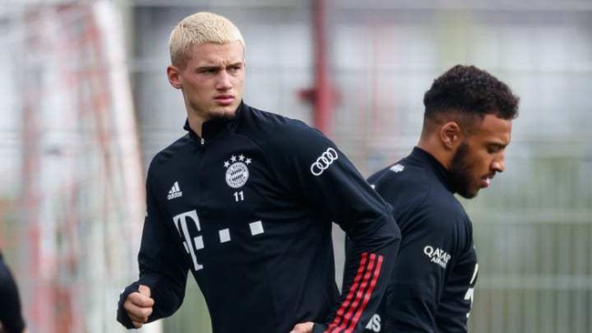 “Đắc tội” với Lewandowski, sao trẻ Bayern Munich gia nhập Leeds - Ảnh 1.