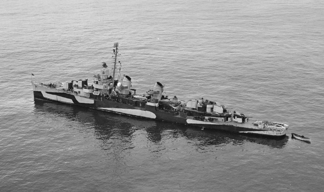 Tiết lộ vụ tai nạn tàu chiến chở Tổng thống Mỹ Rooseevelt - Ảnh 1.