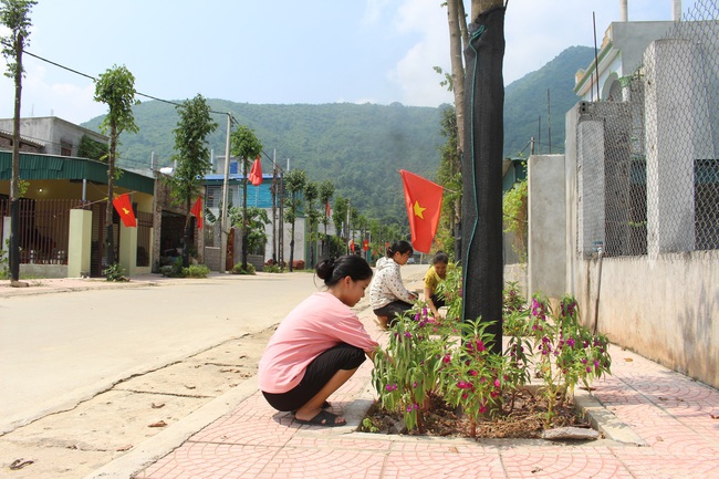 Hòa Bình: Quan tâm ổn định đời sống người dân vùng thiên tai - Ảnh 5.