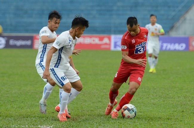 Cuộc đua trụ hạng V.League chỉ còn là chuyện của Quảng Nam và Hải Phòng? - Ảnh 1.