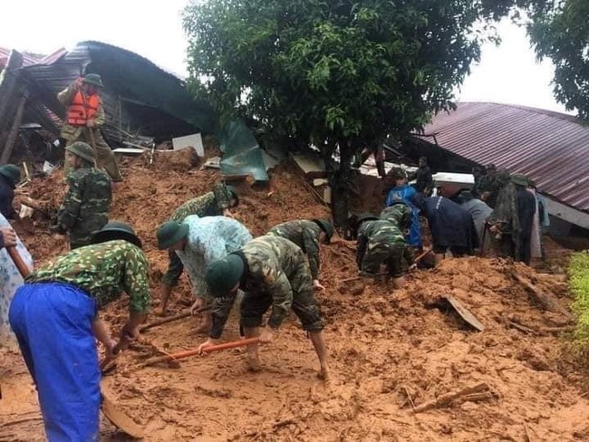 Sạt lở đất ở Quảng Trị, Chủ tịch UBND tỉnh này gửi công điện khẩn về ứng cứu, chủ động phòng trành sạt lở đất - Ảnh 1.