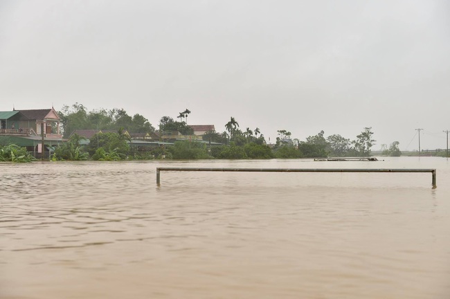 Phó Thủ tướng Trịnh Đình Dũng: Bảo đảm an toàn tuyệt đối cho Hồ Kẻ Gỗ - Ảnh 6.