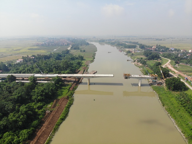Gần 600 tỷ đồng xây dựng cầu vượt nối hai tỉnh Bắc Giang và Thái Nguyên  - Ảnh 2.